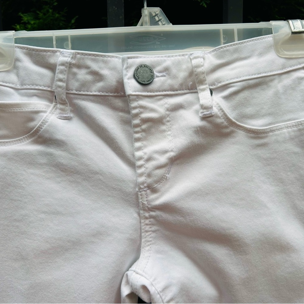 White slim jeans with some stretch. - Picture 3 of 7